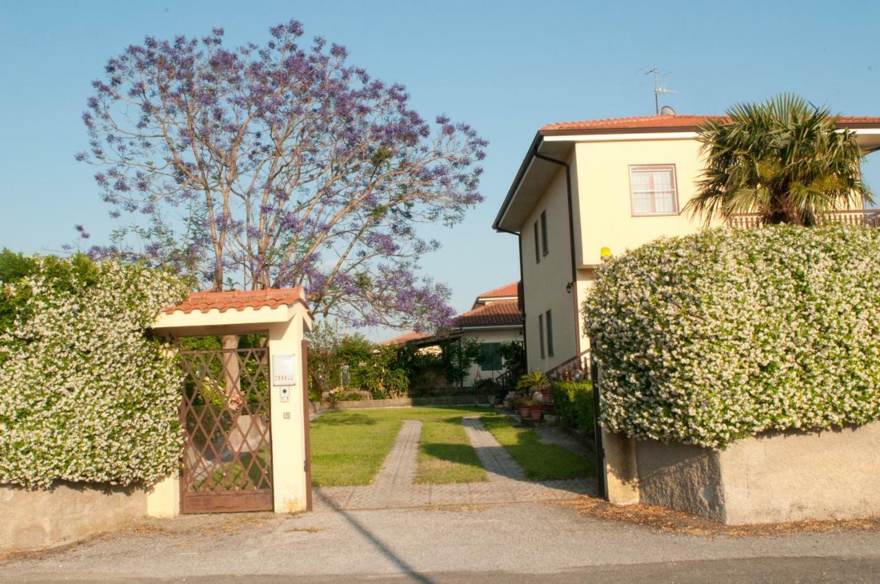 B&B Villa Dei Fiori Santa Eufemia Lamezia Bagian luar foto